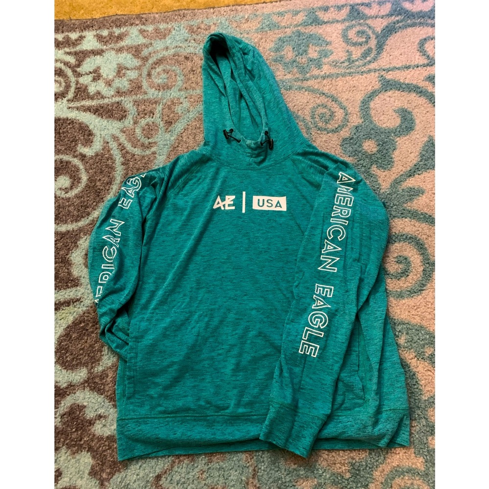 Long Sleeved Pull Over Hoodie T-shirt